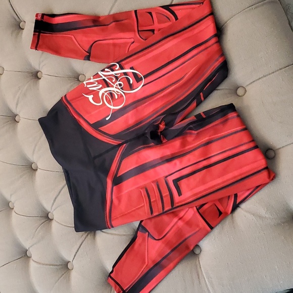 Super Fresh LTD. EDITION Robot Leggings NWOT - Picture 2 of 7